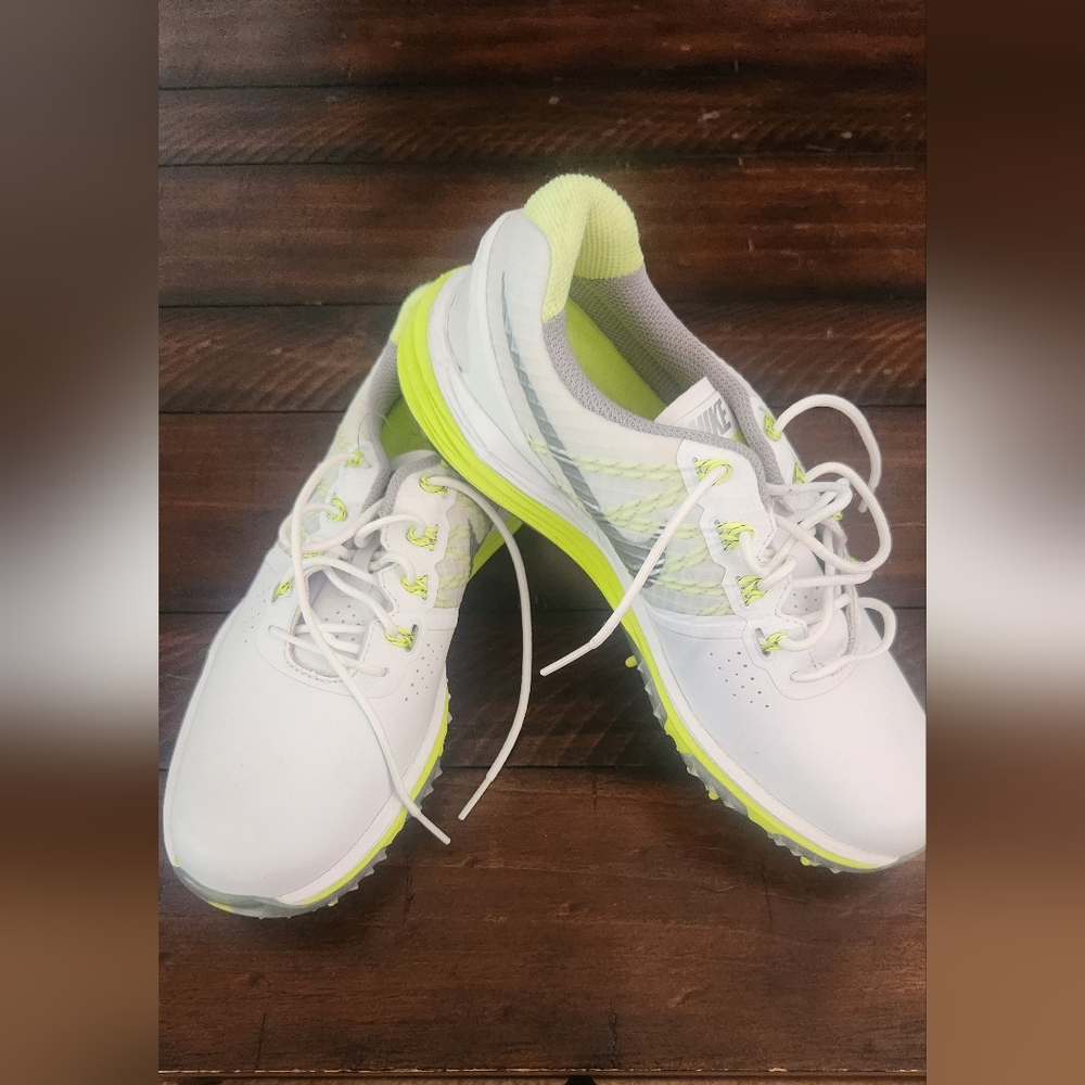 Nike Lunarlon Women's Golf Shoe